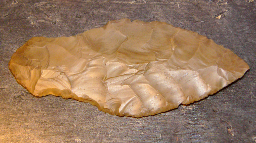 Кремневый нож изготовлен совсем не из кремния! Фото: Michal Maňas/Wikimedia Commons https://commons.wikimedia.org/wiki/File:Flintstone_knife.jpg#/media/File:Flintstone_knife.jpg CC BY 4.0 Кремневый нож изготовлен совсем не из кремния! Фото: Michal Maňas/Wikimedia Commons https://commons.wikimedia.org/wiki/File:Flintstone_knife.jpg#/media/File:Flintstone_knife.jpg CC BY 4.0